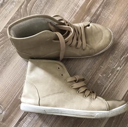 Topánky /tenisky darujem len k nákupu, 39