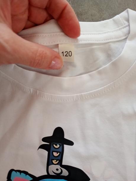 Tričko bavlnené huntrix veľ.120, 122