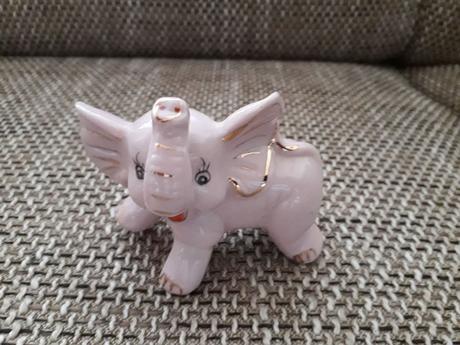 Porcelánový slonik,