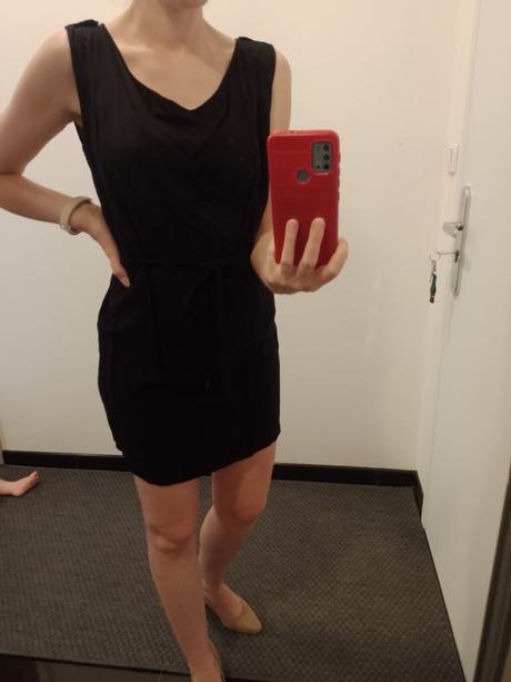 Čierne mini šaty, xs