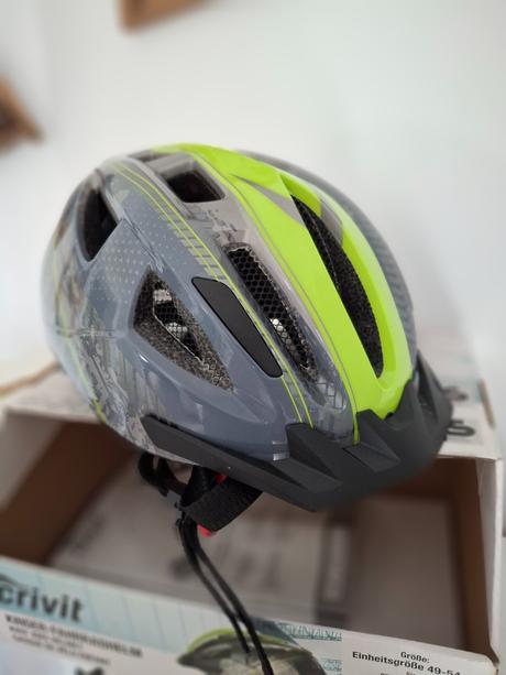 Detská cyklistická prilba so zadným svetlom xs-s, xs