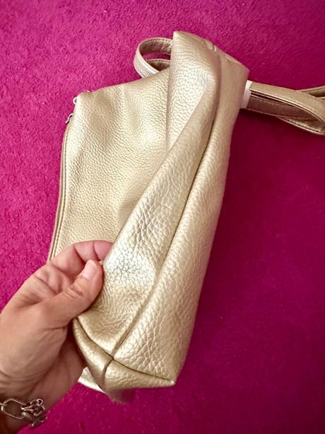 Nová zlatá crossbody kabelka, 