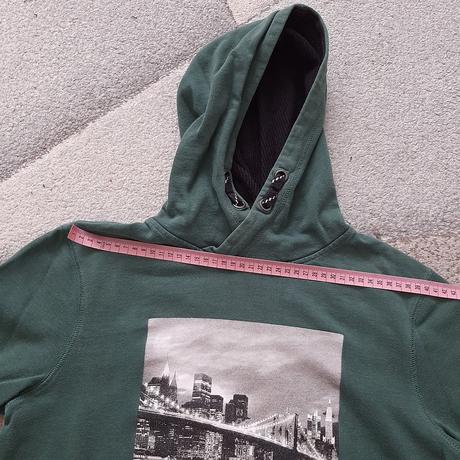 Predám chlapčenskú mikinu veľ146, 146