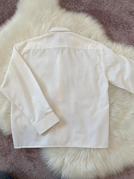 Košela smotanovej farby, 116