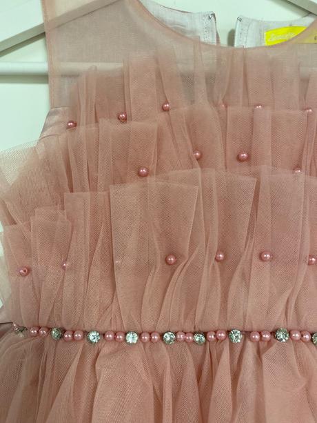 Tylove saty s perlami, 128