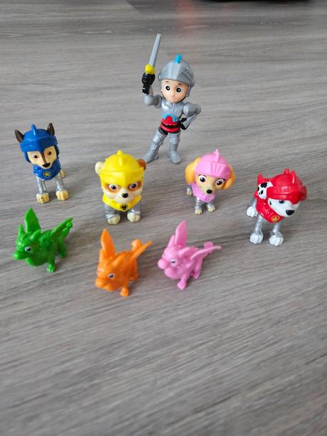 Paw patrol hradne labky,