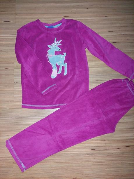 Hrubé pyžamo, lupilu,110
