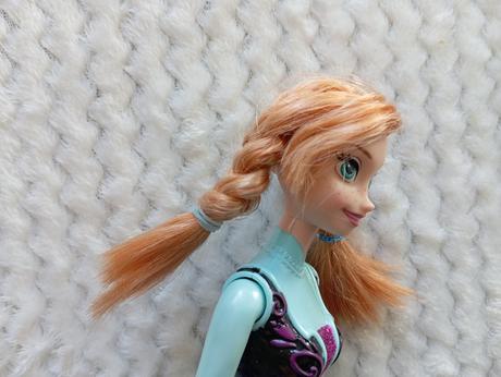 Barbie mattel anna v lesklej sukni, 