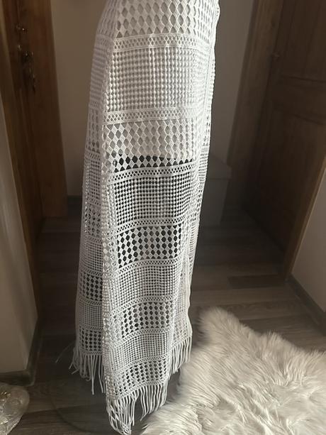 Overal s kraťasmi a dlhou háčkovanou sukňou guess, guess,l / m