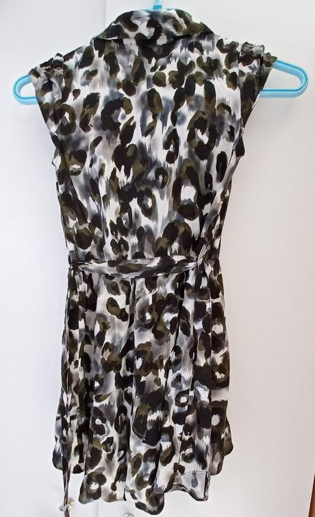 "tigrované" šaty s opaskom, c&a,134