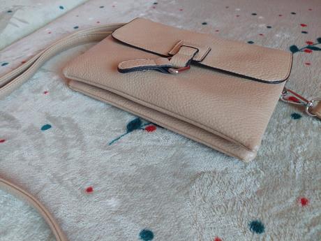 Damska/dievcenska kabelka bezova, 