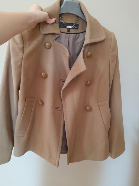 Pekný kabát, next,m