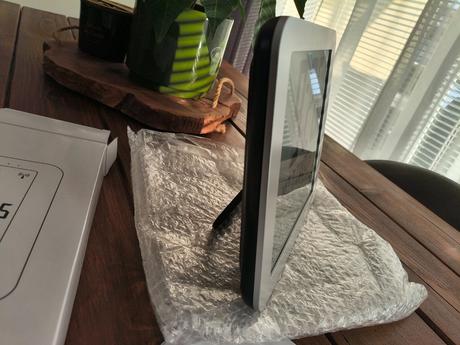 Jvd nové kvalitné hodiny rádiom riadené, 