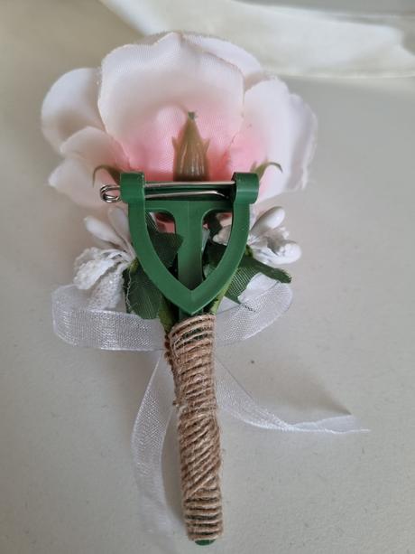 Umelá svadobná kytička, 