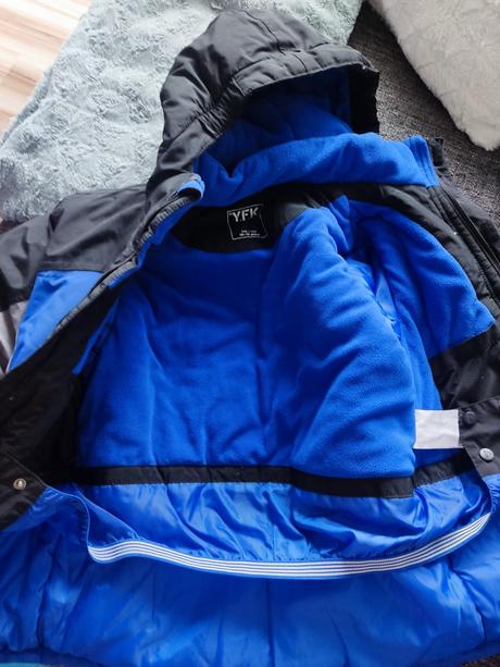 Zimna bunda so sneznym pasom 146/152, kik,146