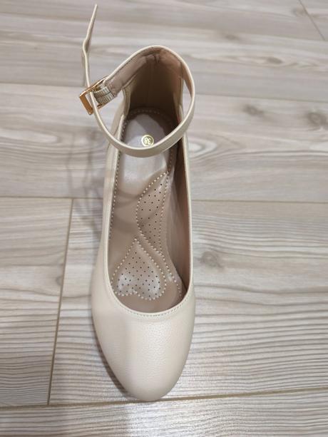 Spoločenské topánky, 38