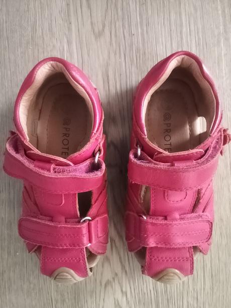 Celokožené sandále, protetika,25