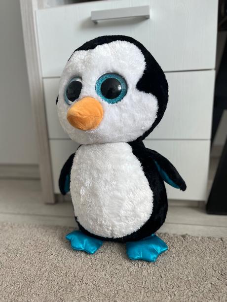 Plysovy tucniak, 