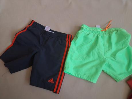 2x kratasy ..cena spolu, adidas,110