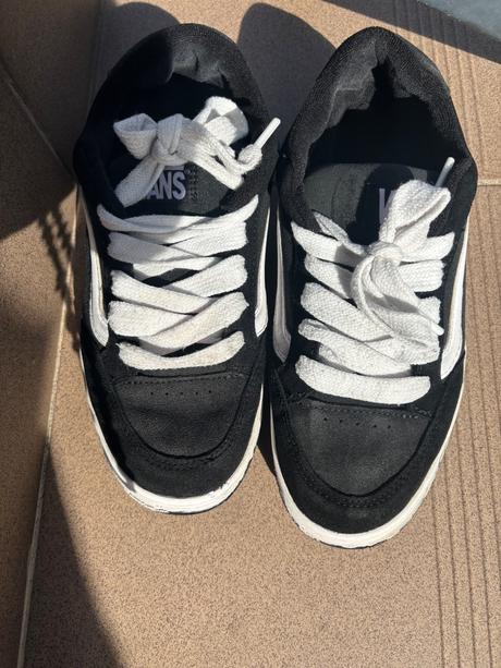 Darujem k nákupu, vans,38