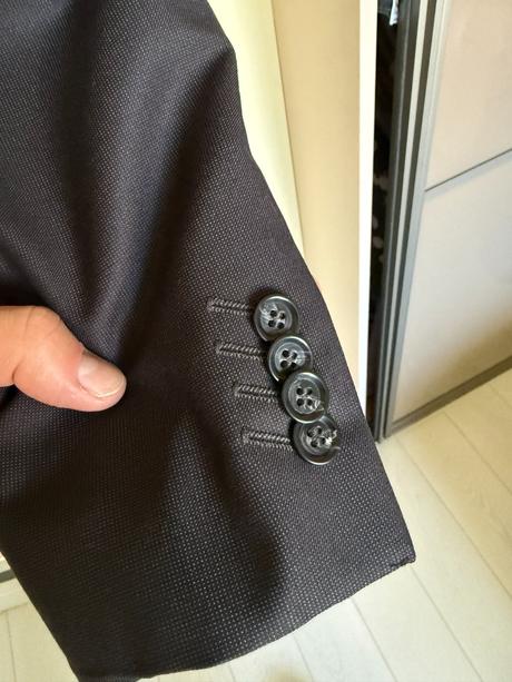 Oblek cierny velkost 56-58 (1x obleceny), 56