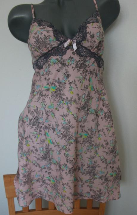 Luxusna nocna kosela ted baker, s