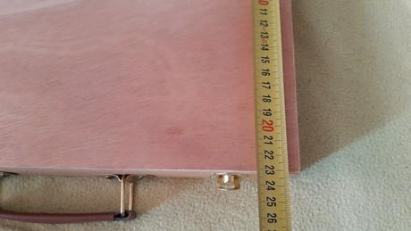 Predám drevený kufrík na maĺovacie potreby., 