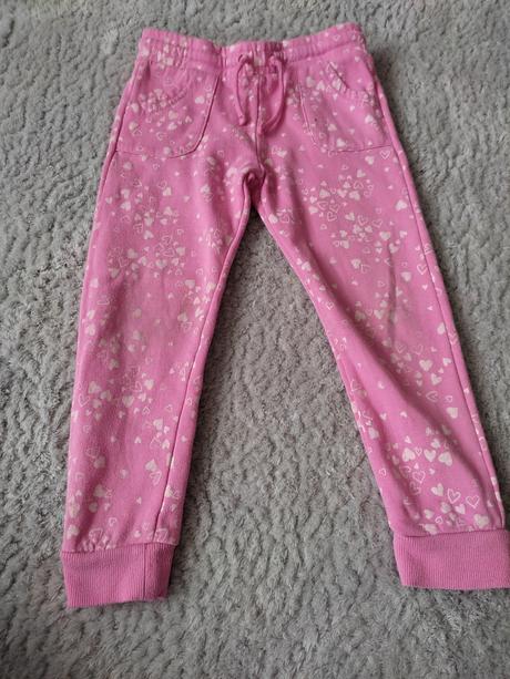 Tepláky 5-6r,8ks, 104–116