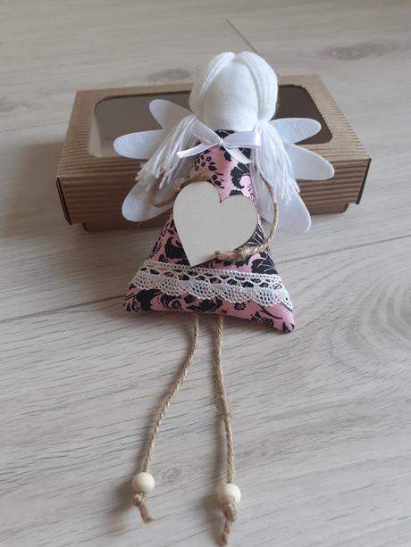 Malý m.i.l.y anjelik pink, 