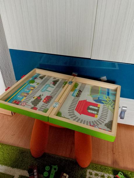 Vláčik tomáš v kufríku, 