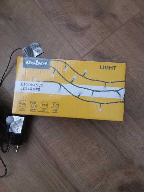 Farebné svetielka na stromček, 