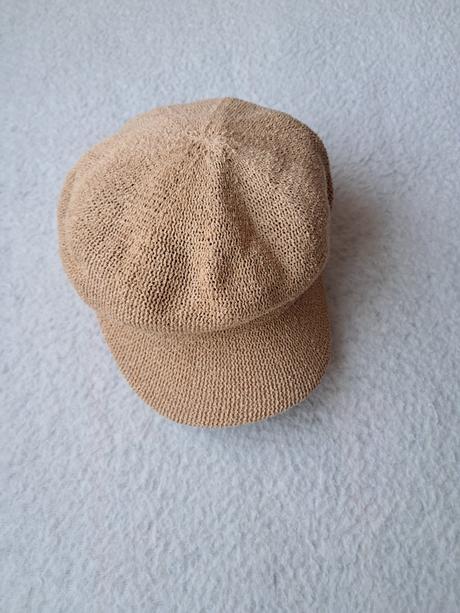 Dámska béžová šiltovka, 56