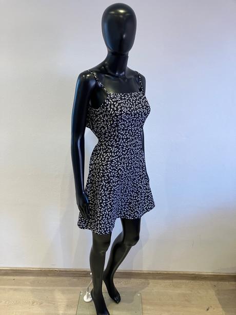 Dámske kvetované šaty shein čiernobiele (s), s