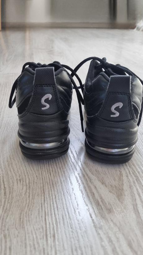Tanečné tenisky, 35