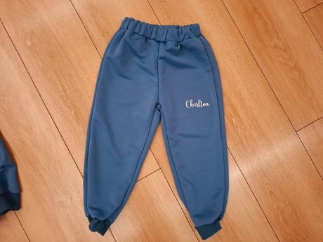 Tepláky s mikinou, 98