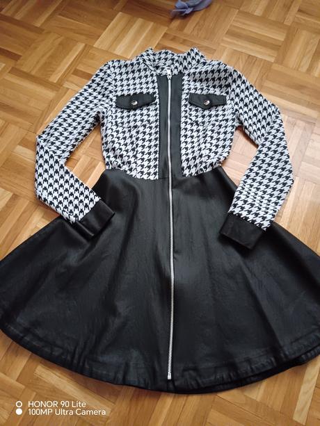 Krásne šatky xs, 146 / 152 / 158 / xs