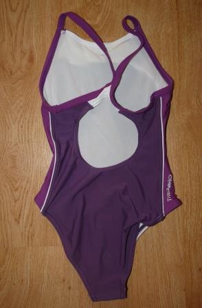 Cele plavecke plavky, 128