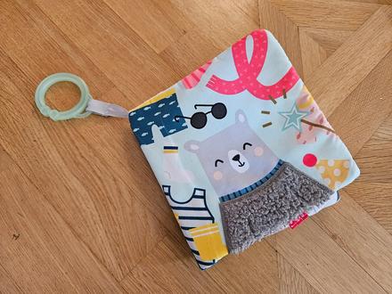 Montessori interaktívna mäkká knižka taf toys, 