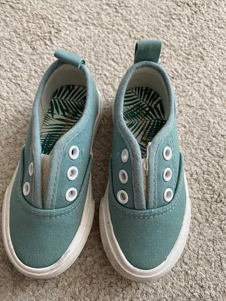 Tenisky, reserved,22