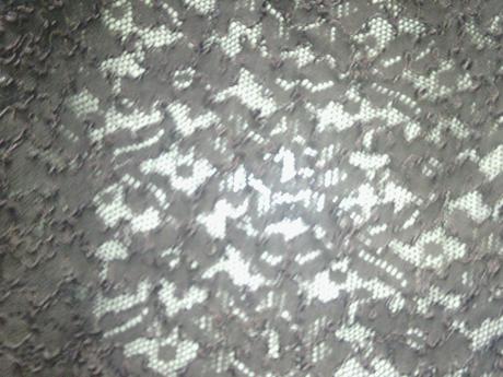 Čipkové čokoládové šaty, s