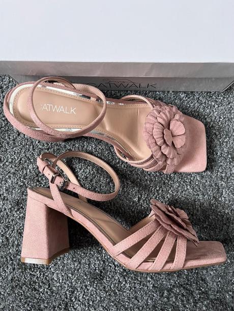 Sandále na vysokom podpätku, deichmann,38