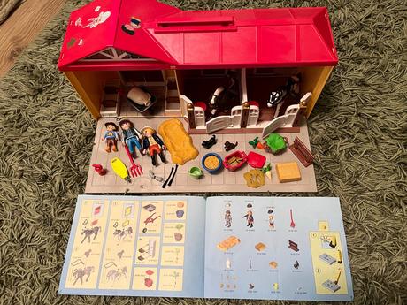 Playmobil 5348 prenosna konska stajna,
