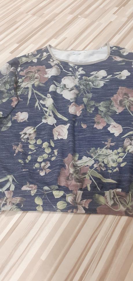 Mikina/tričko s kvetmi, bershka,l