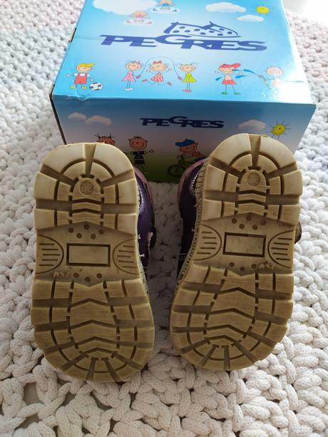 Kožené, vyteplené ovčí vlnou, pegres,22