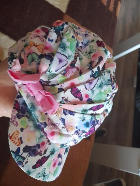 Šiltovka elegantná, h&m,110