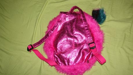 Chlpaty batoh next, next