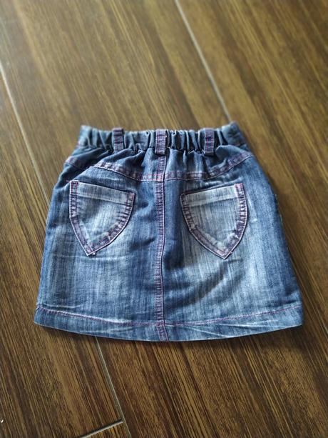 Riflovú sukničku, 116