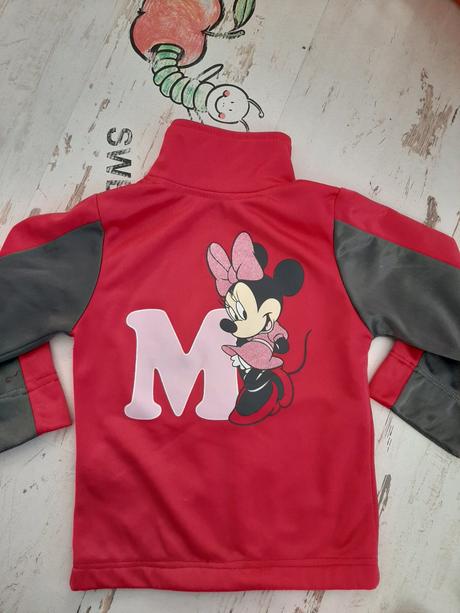 Úžasná mikina, 92