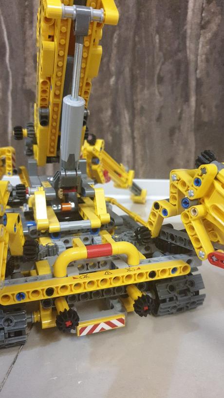 Lego technic 42097 - kompaktný pásový žeriav  top, 