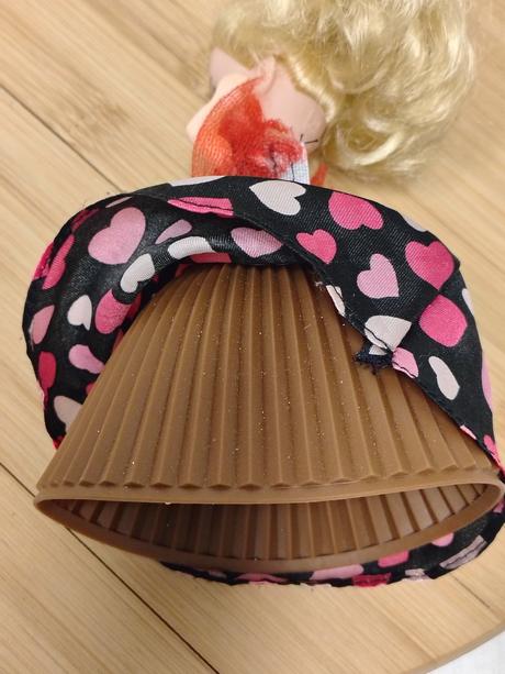 Zberateľ retro bábika cupcake surprise emco 1088, 